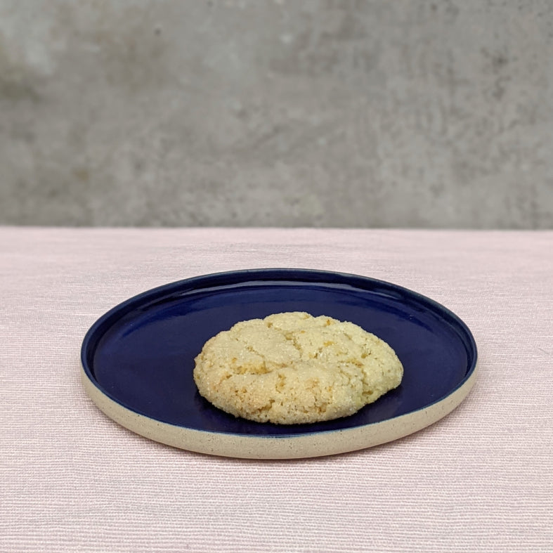 Biscuit Plate Sapphire